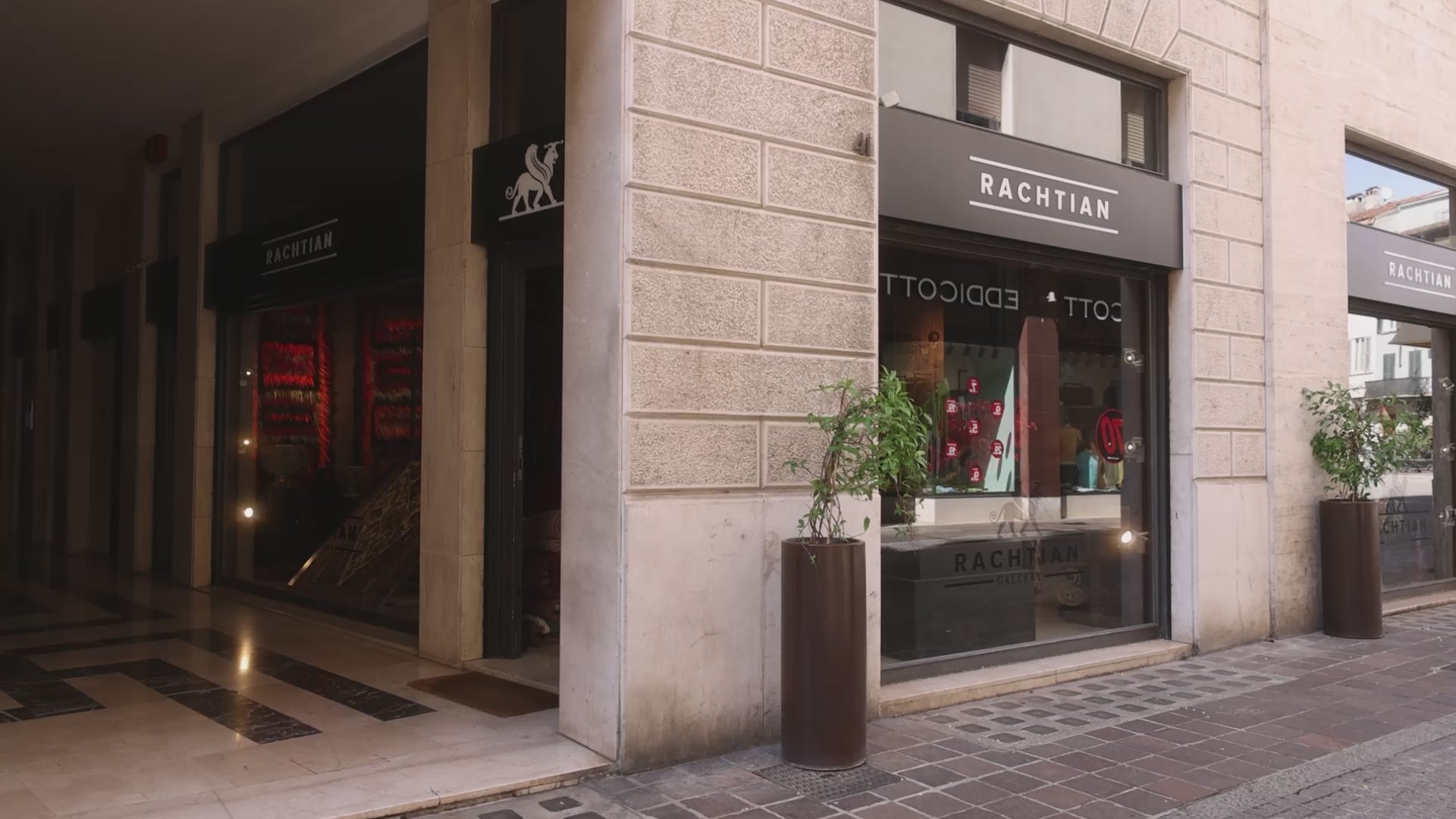 Rachtian Gallery video tour